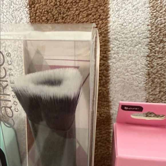 Magnetic Eyelashes and Beauty Set - Picture 5 of 8